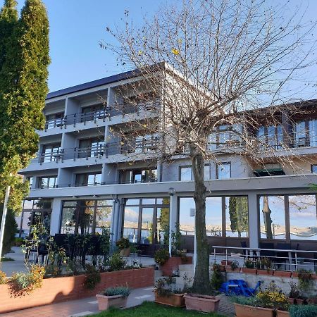 Hotel Millennium Pogradec Exterior foto