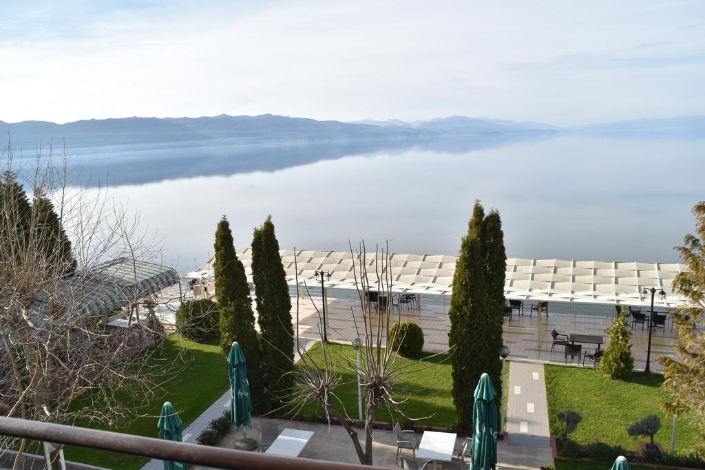 Hotel Millennium Pogradec Exterior foto